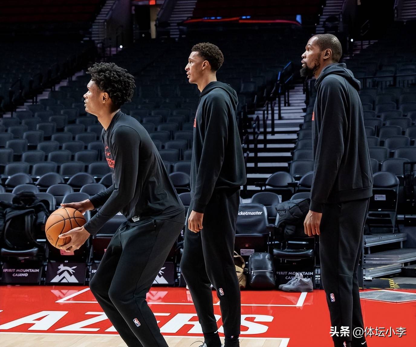 杜兰特赛后谦逊发言登热搜，圣安东尼奥马刺大胜上海海港引发热议的简单介绍