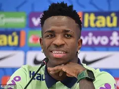  考辛斯大战广东男篮 