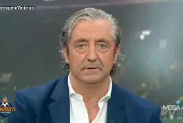  考辛斯大战广东男篮 